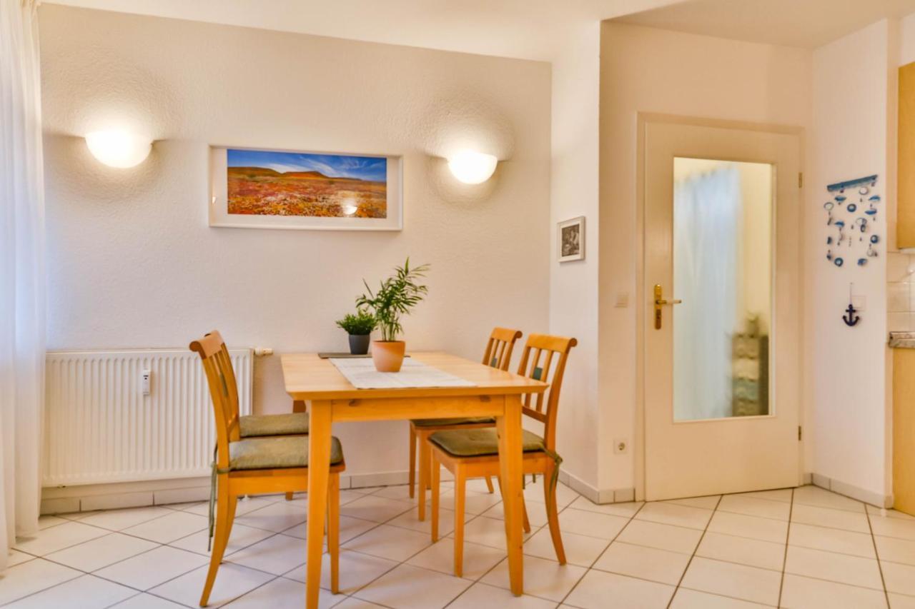 Apartment Ostseerose Ein Strandkorb Ist Im Sommer Inclusive ツェンピン エクステリア 写真