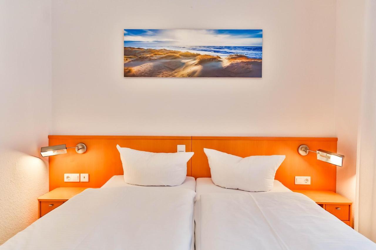 Apartment Ostseerose Ein Strandkorb Ist Im Sommer Inclusive ツェンピン エクステリア 写真
