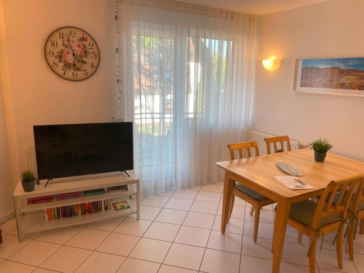 Apartment Ostseerose Ein Strandkorb Ist Im Sommer Inclusive ツェンピン エクステリア 写真