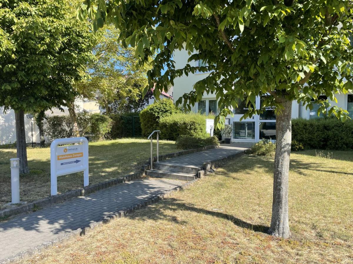 Apartment Ostseerose Ein Strandkorb Ist Im Sommer Inclusive ツェンピン エクステリア 写真